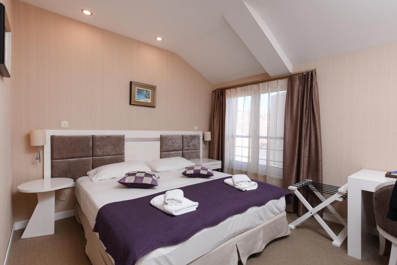 Family Hotel Zane パグ エクステリア 写真